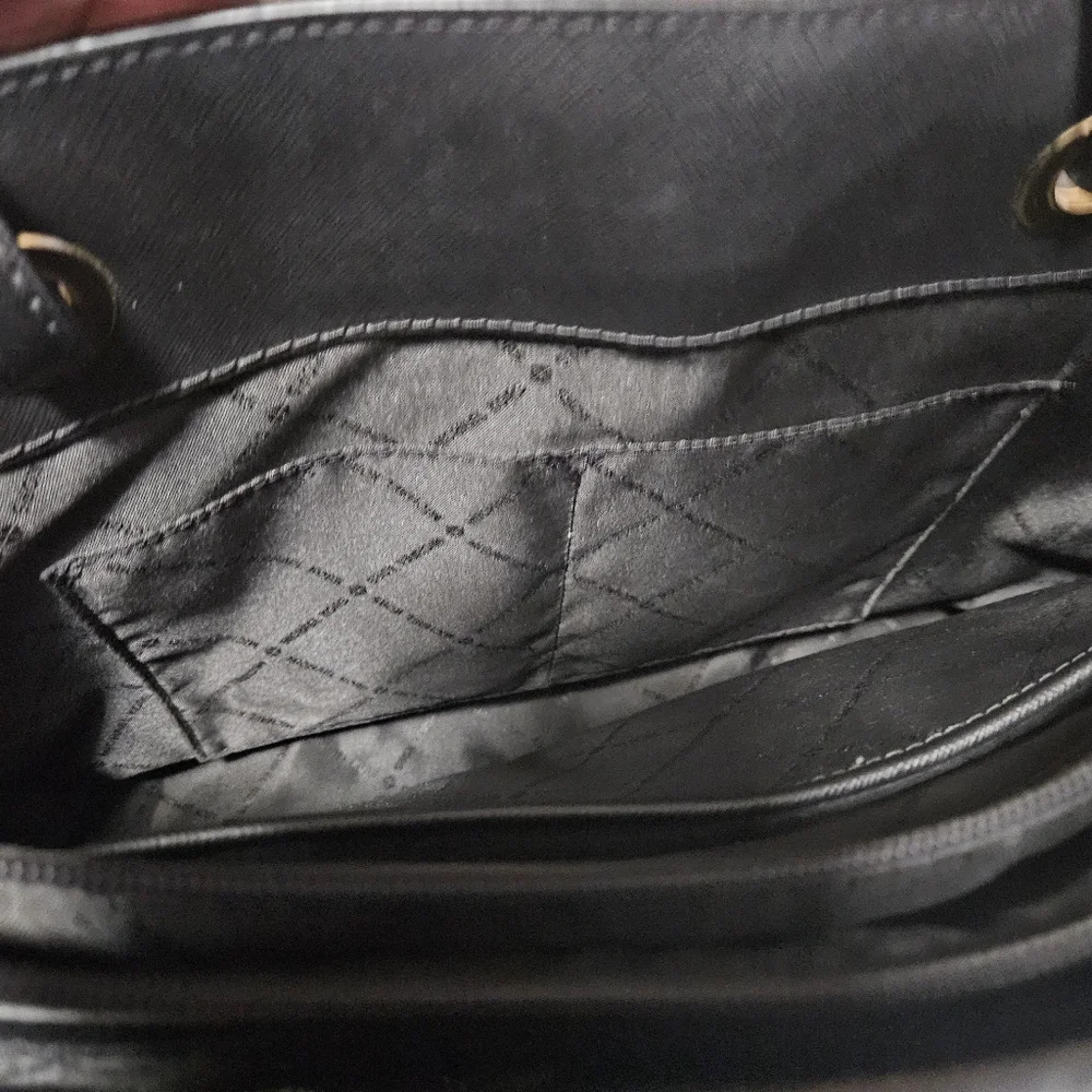 Michael Kors Black Tote Bag - Picture 8 of 8